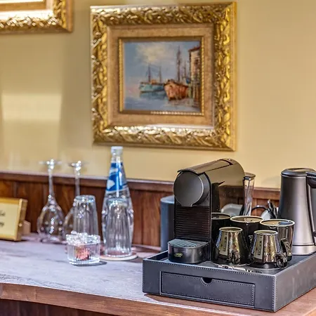 Hotel Pipers 3*